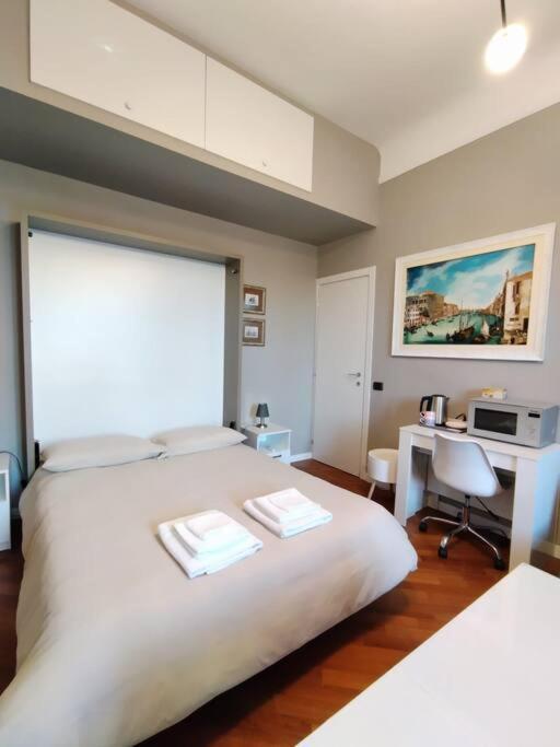 Apartamento Smart Sarpi Monolocale Milán Exterior foto