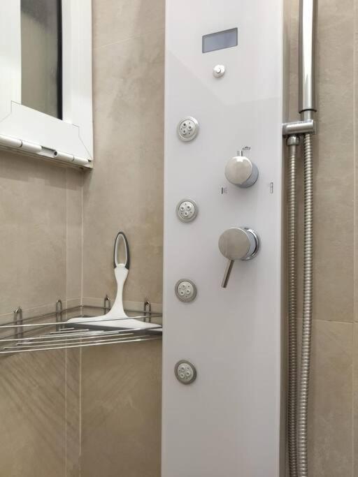Apartamento Smart Sarpi Monolocale Milán Exterior foto