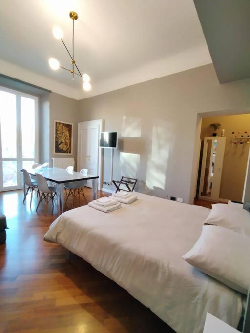 Apartamento Smart Sarpi Monolocale Milán Exterior foto